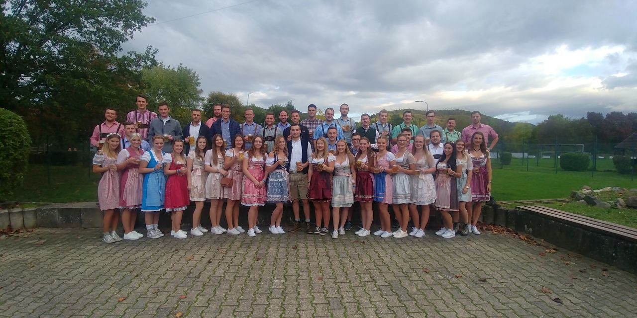 Oktoberfest_in_Niederbreitbach_01.jpg